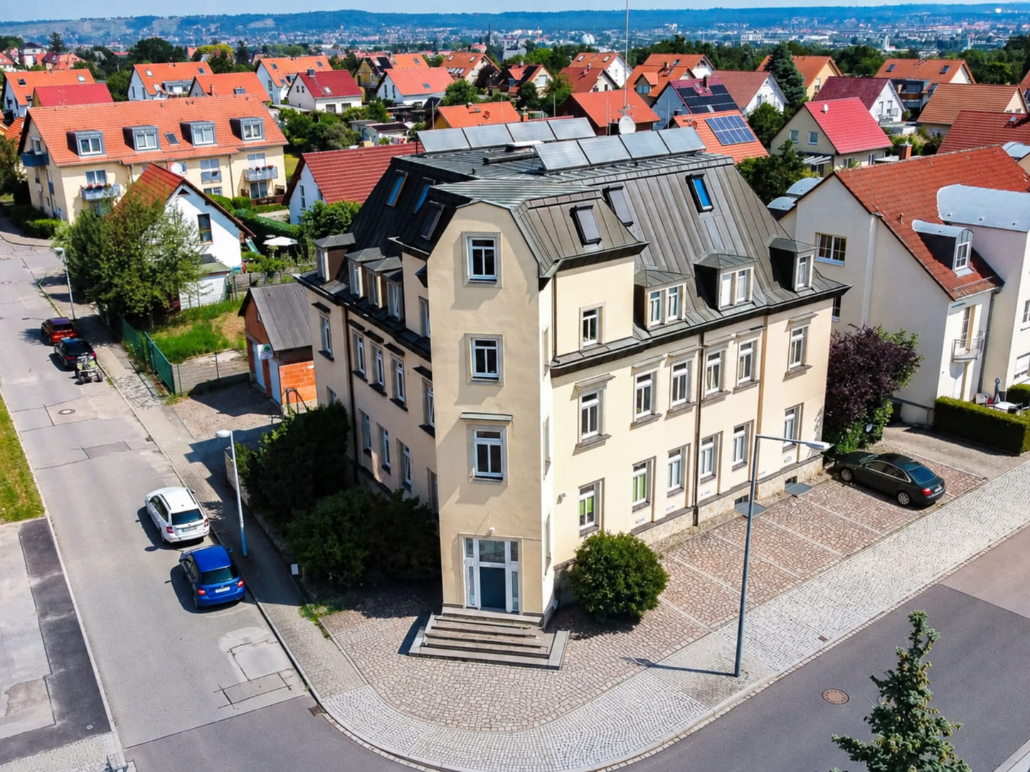 2-room residential property in Briesnitz, Dresden